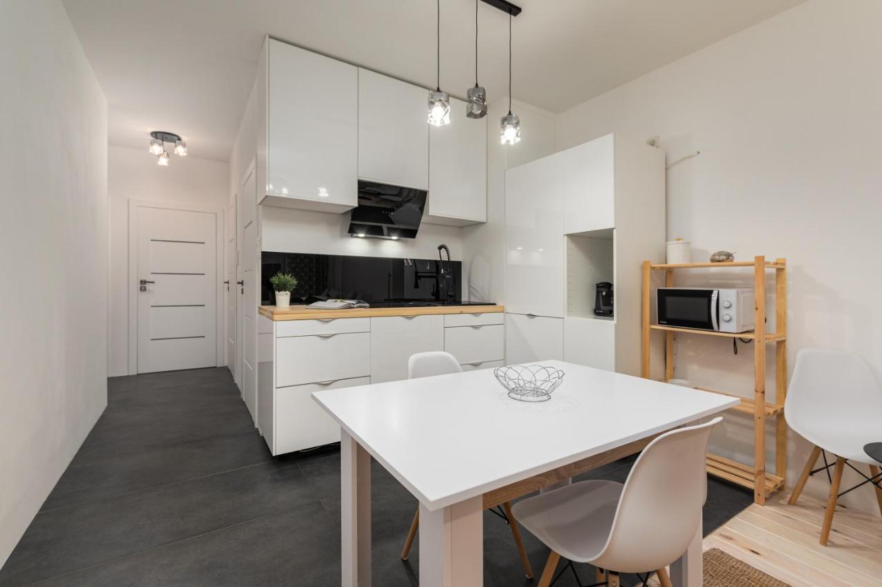 Przerwana 11A By Homeprime 바르샤바 외부 사진